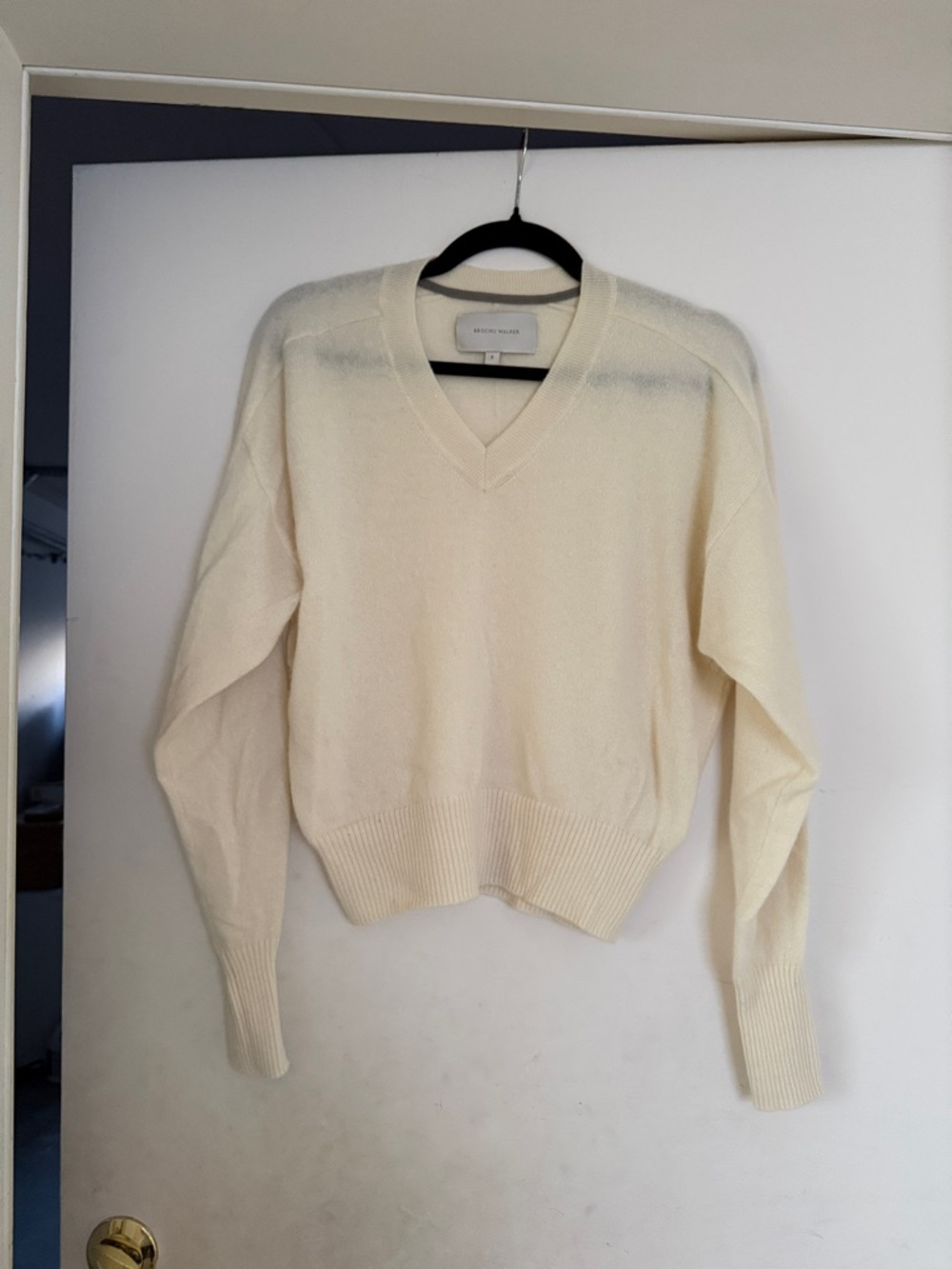 Brochu Walker Leia v cashmere sweater in almond